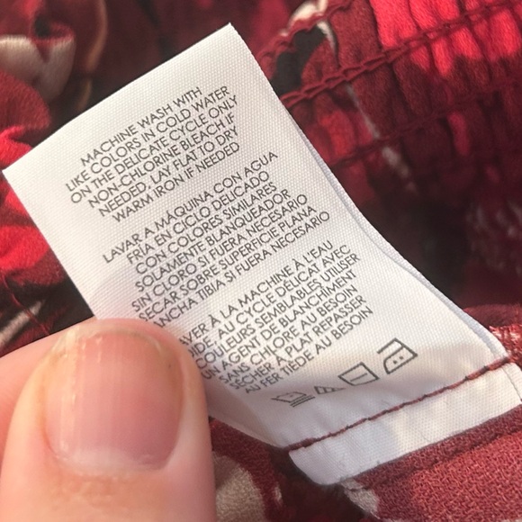 CAbi Corsage Blouse Womens Small Red Floral Bishop Sleeve Smocked Ruffle Top - Picture 7 of 10